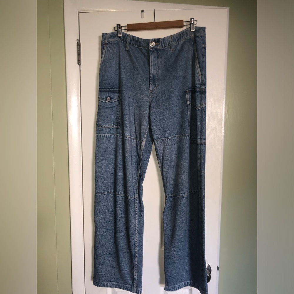 Miramar Nora lightweight pants.